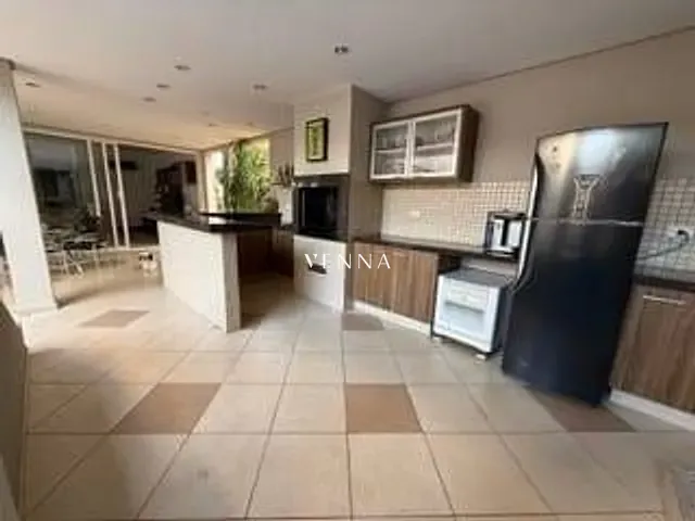 Casa com 575m² 5 quartos e 7 banheiros, à venda, no bairro Esperança em Londrina