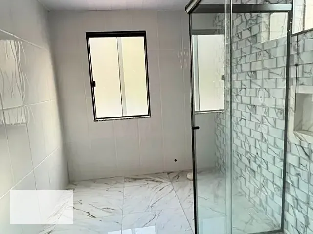 Casa 2 quartos e 2 banheiros, para alugar, no bairro Santo Antônio em Santos Dumont