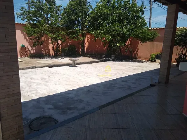 Casa com 360m² 3 quartos e 2 banheiros, à venda, no bairro Caminho de Búzios em Cabo Frio