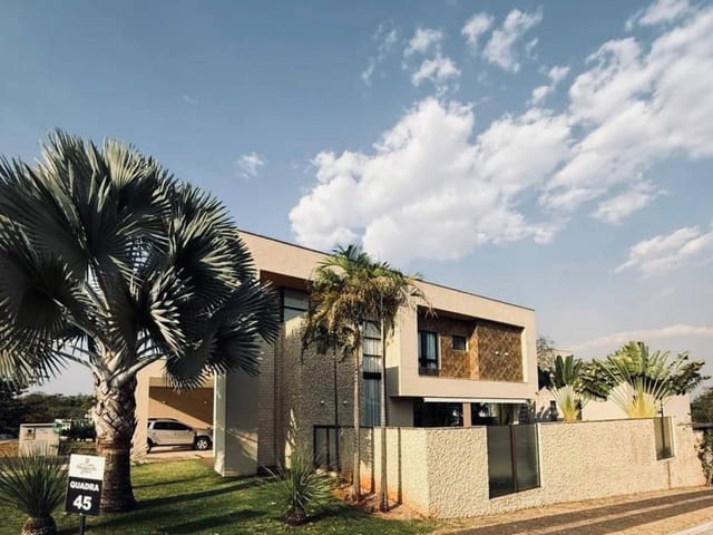 Casa 3 quartos e 3 banheiros, para alugar, no bairro Residencial Goiânia Golfe Clube em Goiânia