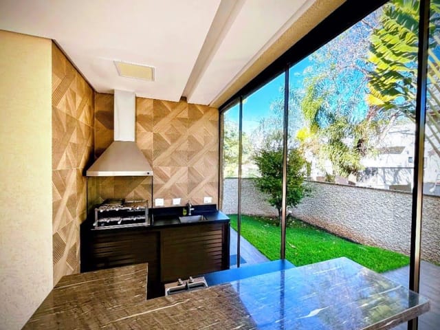 Casa 3 quartos e 3 banheiros, para alugar, no bairro Residencial Goiânia Golfe Clube em Goiânia