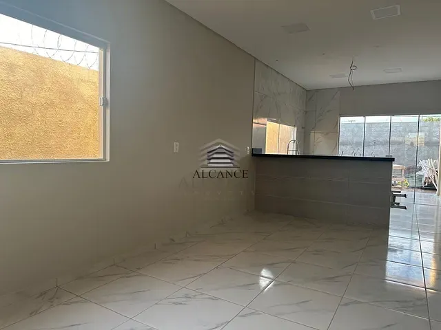 Casa com 266m² 3 quartos e 3 banheiros, à venda, no bairro Pedra Mole em Teresina