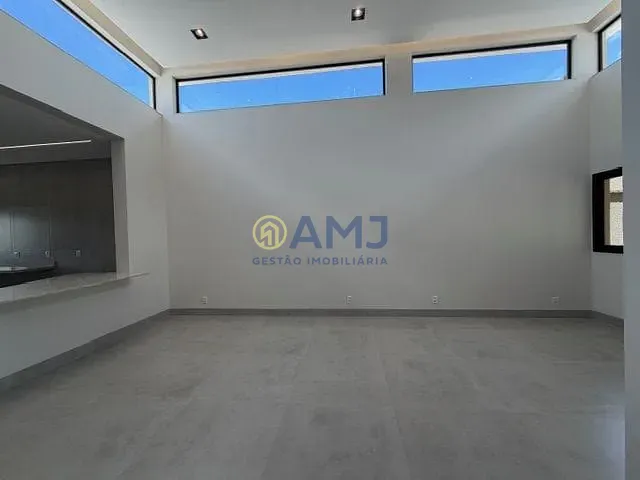 Casa com 397m² 3 quartos e 3 banheiros, à venda, no bairro Residencial Vale Verde em Senador Canedo