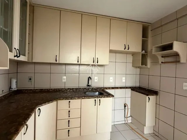 Casa com 208m² 2 quartos e 2 banheiros, à venda, no bairro Ariribá em Balneário Camboriú