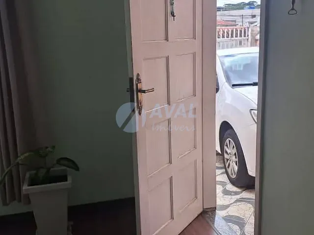 Casa com 130m² 4 quartos e 2 banheiros, à venda, no bairro Cidade Industrial em Curitiba