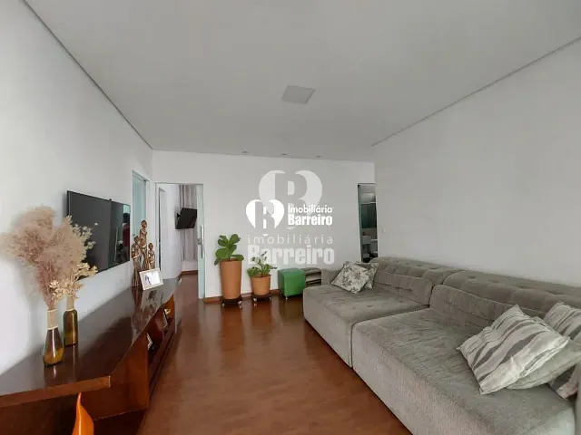 Casa com 360m² 3 quartos e 2 banheiros, à venda, no bairro Lindéia (Barreiro) em Belo Horizonte