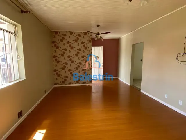 Casa 4 quartos e 2 banheiros, à venda, no bairro Centro em Fraiburgo
