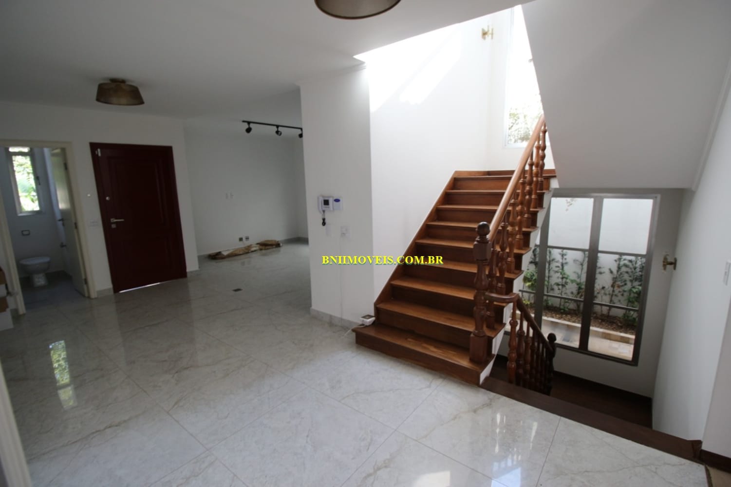 Casa à venda com 5 quartos, 600m² - Foto 4