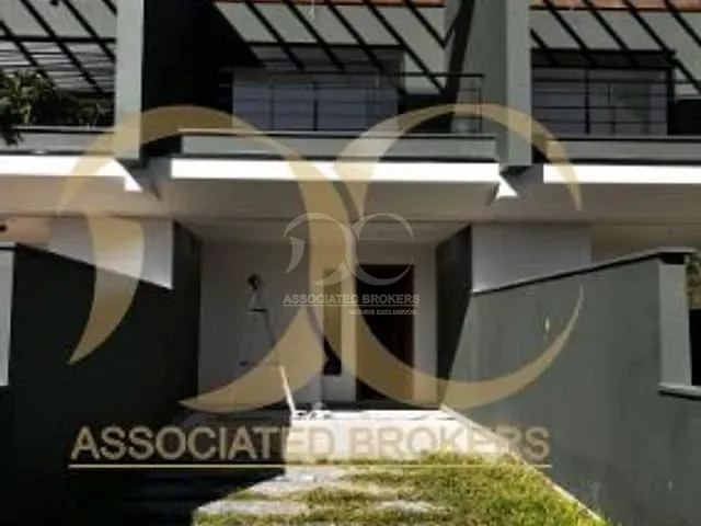 Casa com 155m² 3 quartos e 3 banheiros, à venda, no bairro Ribeirão da Ilha em Florianópolis