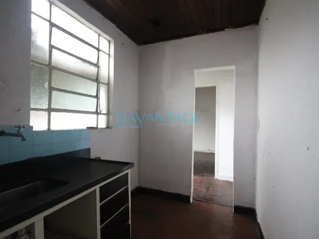 Casa com 212m² 2 quartos e 1 banheiro, à venda, no bairro Cambuci em São Paulo