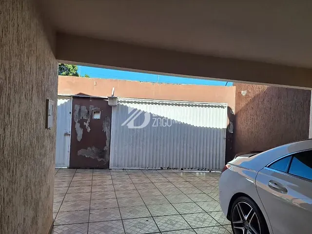 Casa com 263m² 3 quartos e 2 banheiros, à venda, no bairro Fabrício em Uberaba