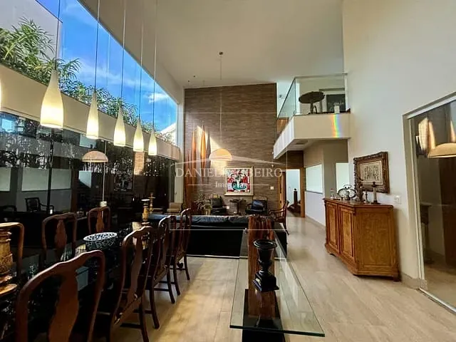 Casa com 610m² 4 quartos e 5 banheiros, à venda, no bairro Esperança em Londrina