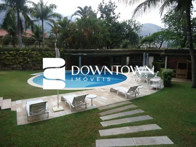Casa com 1500m² 4 quartos e 5 banheiros, à venda, no bairro Itanhangá em Rio de Janeiro