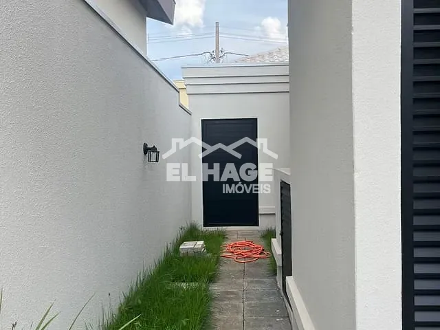 Casa com 440m² 3 quartos e 4 banheiros, à venda, no bairro Ribeirão do Lipa em Cuiabá