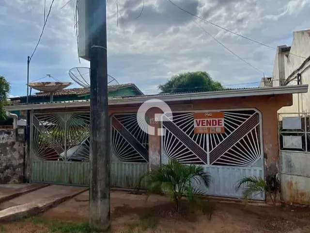 Casa 3 quartos e 1 banheiro, à venda, no bairro Liberdade em Santarém