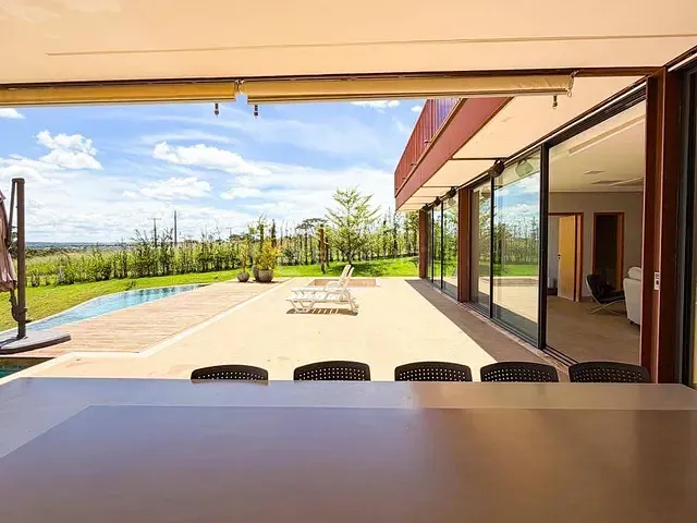 Casa com 2080m² 3 quartos e 5 banheiros, à venda, no bairro Águas da Serra em Hidrolândia