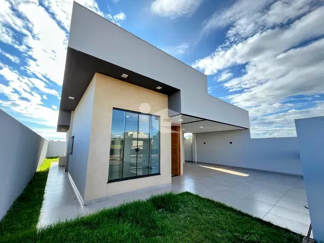 Casa com 300m² 3 quartos e 3 banheiros, à venda, no bairro Jardim Costa do Sol em Rolândia