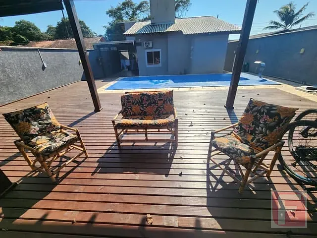 Casa 3 quartos e 2 banheiros, à venda, no bairro Pontal do Norte em Itapoá