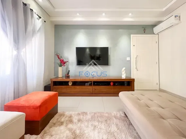 Casa com 160m² 3 quartos e 4 banheiros, à venda, no bairro Jardim Carolina em Jundiaí