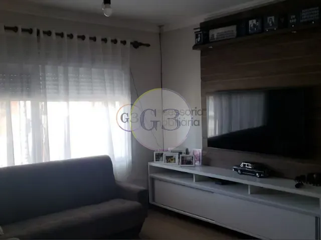 Casa 4 quartos e 3 banheiros, à venda, no bairro Três Vendas em Pelotas