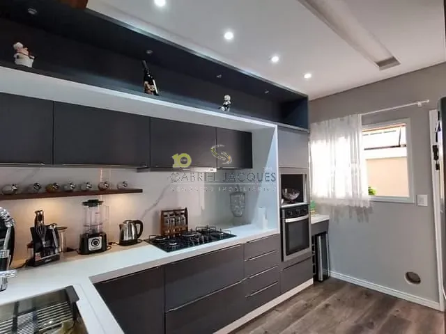 Casa com 360m² 3 quartos e 3 banheiros, à venda, no bairro Pedra Branca em Palhoça