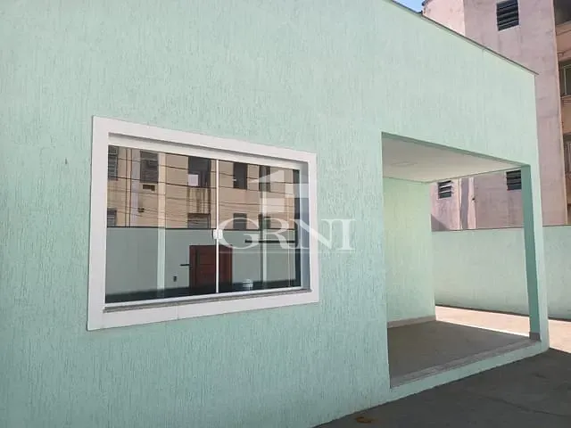 Casa com 360m² 3 quartos e 2 banheiros, à venda, no bairro Marechal Hermes em Rio de Janeiro