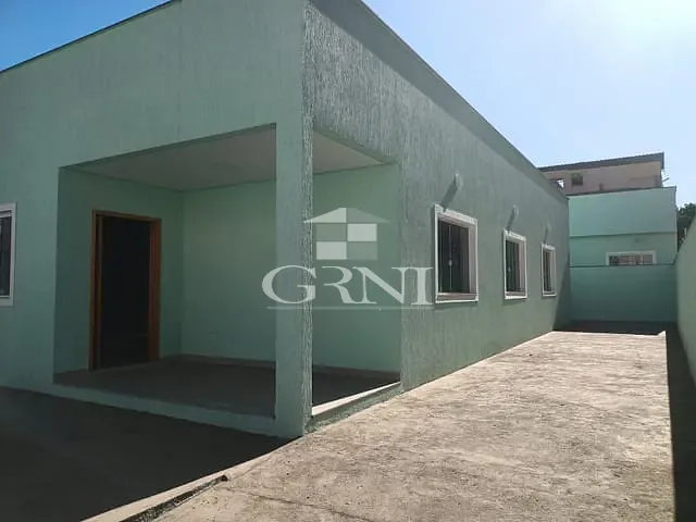 Casa com 360m² 3 quartos e 2 banheiros, à venda, no bairro Marechal Hermes em Rio de Janeiro