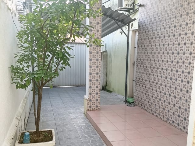 Casa para alugar, no bairro Matatu em Salvador
