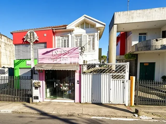 Casa para alugar, no bairro Matatu em Salvador