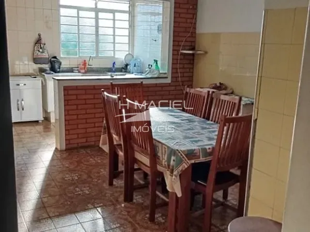 Casa com 308m² 2 quartos e 1 banheiro, à venda, no bairro Jardim Pinheiros em Valinhos