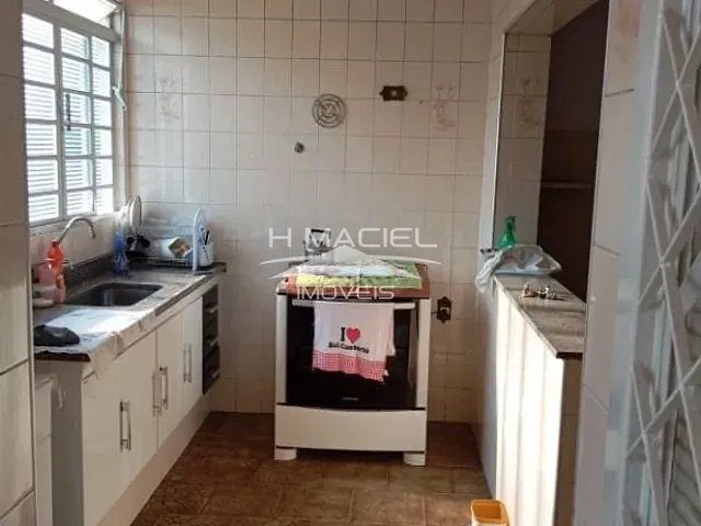 Casa com 308m² 2 quartos e 1 banheiro, à venda, no bairro Jardim Pinheiros em Valinhos