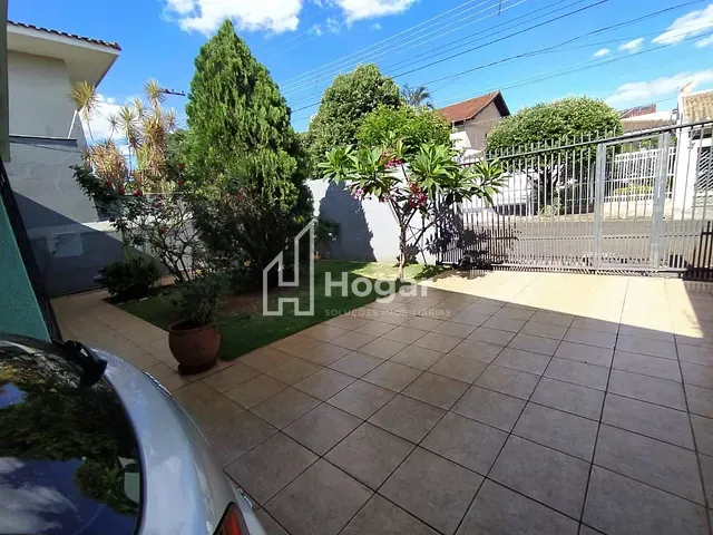 Casa com 330m² 4 quartos e 2 banheiros, à venda, no bairro Jardim Santo Antônio em Londrina