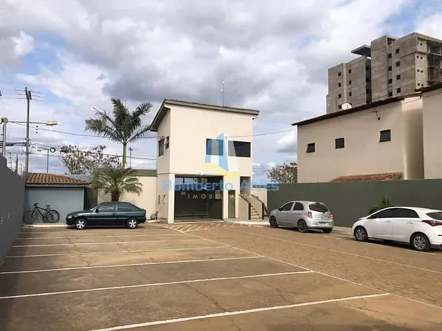 Casa 3 quartos e 1 banheiro, à venda, no bairro Boa Vista em Vitória da Conquista