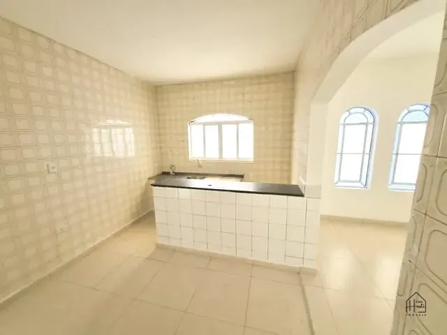 Casa 3 quartos e 2 banheiros, à venda ou para alugar, no bairro Granja Carolina em Cotia