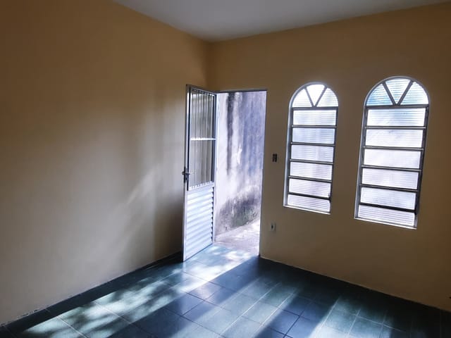 Casa com 180m² 3 quartos e 2 banheiros, à venda, no bairro Conjunto Habitacional Parque da Floresta em Campinas