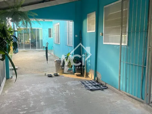 Casa 2 quartos e 2 banheiros, à venda, no bairro Areal em Pelotas