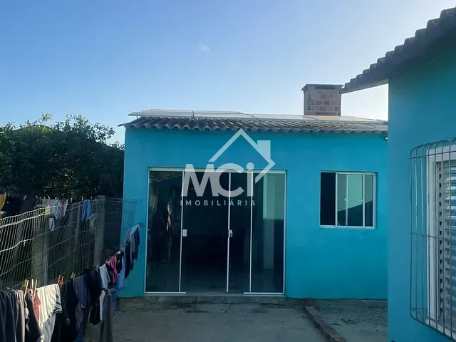 Casa 2 quartos e 2 banheiros, à venda, no bairro Areal em Pelotas