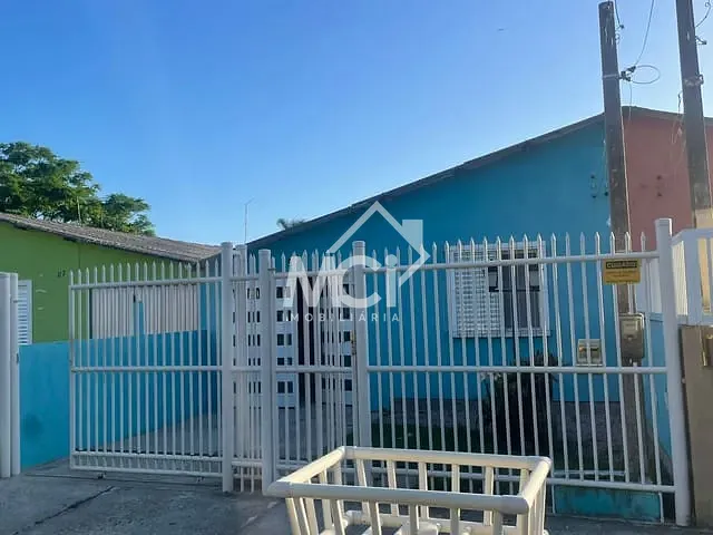 Casa 2 quartos e 2 banheiros, à venda, no bairro Areal em Pelotas