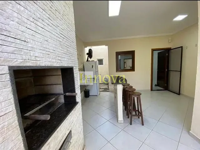 Casa com 360m² 3 quartos e 5 banheiros, à venda, no bairro Indaiá em Caraguatatuba