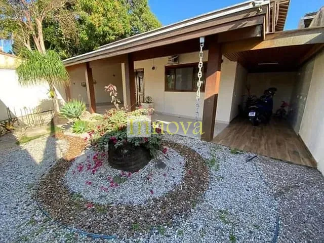 Casa com 360m² 3 quartos e 5 banheiros, à venda, no bairro Indaiá em Caraguatatuba
