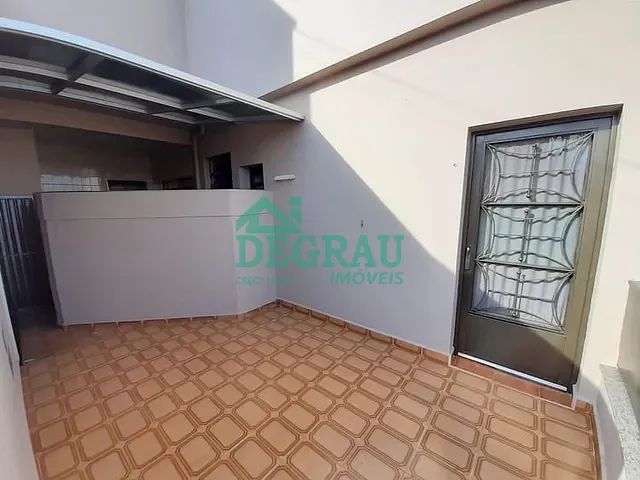 Casa 4 quartos e 2 banheiros, para alugar, no bairro Vila Aparecida em Itapeva