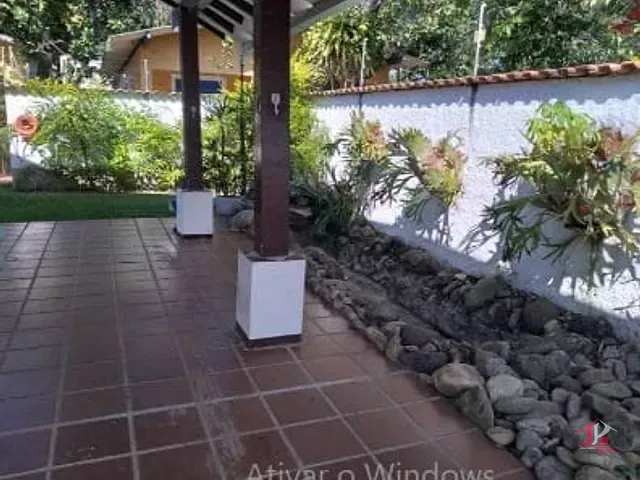 Casa 4 quartos e 4 banheiros, à venda, no bairro Suarão em Itanhaém