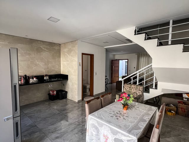 Casa 2 quartos e 3 banheiros, à venda, no bairro Portais (Polvilho) em Cajamar