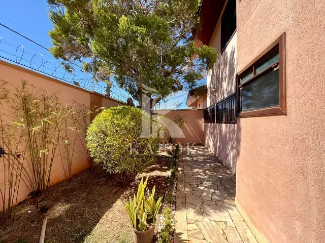Sobrado com 648m² 3 quartos e 3 banheiros, à venda, no bairro Jardim das Palmeiras em Sumaré