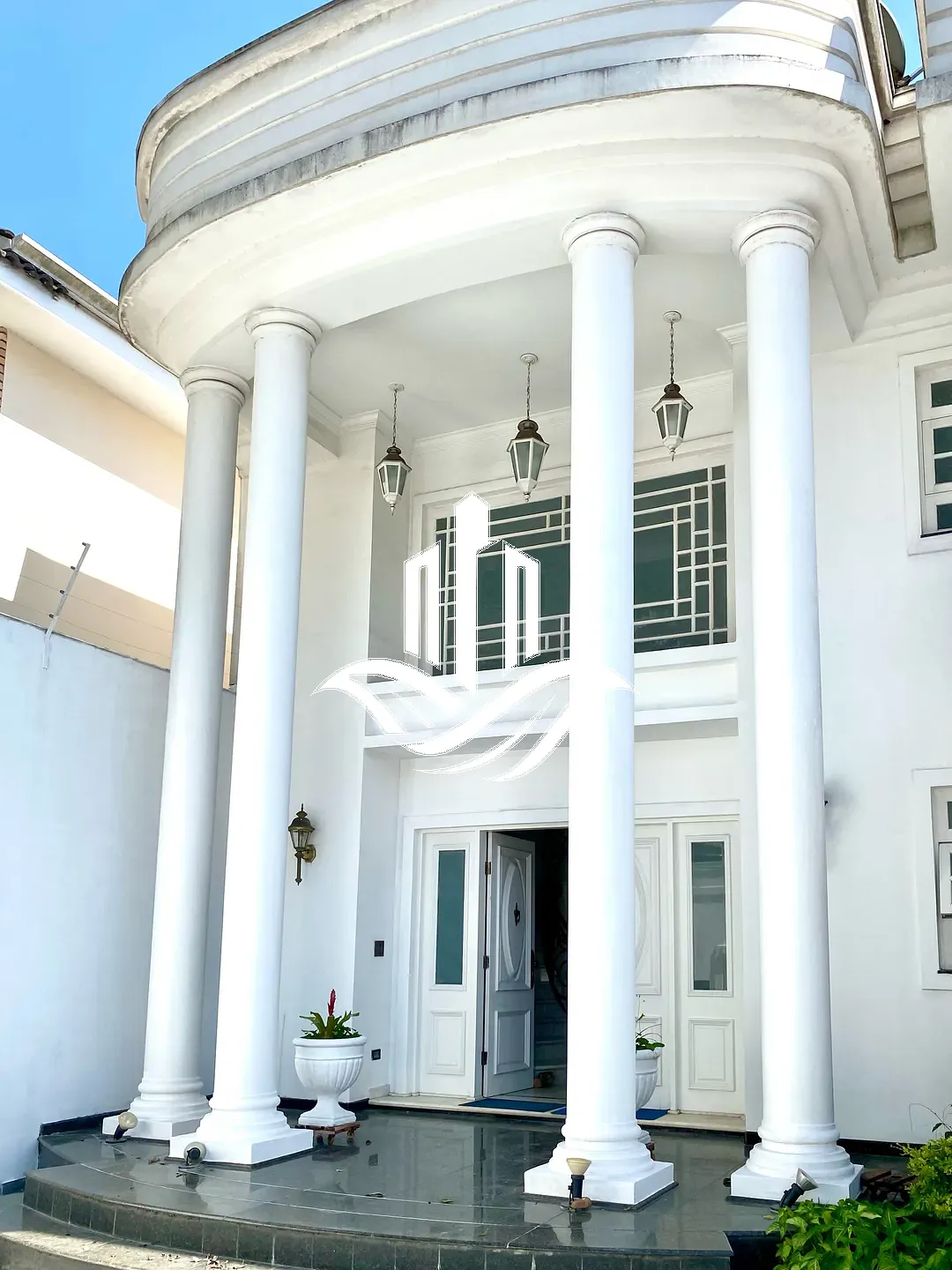 Casa, 4 quartos, 356 m² - Foto 1