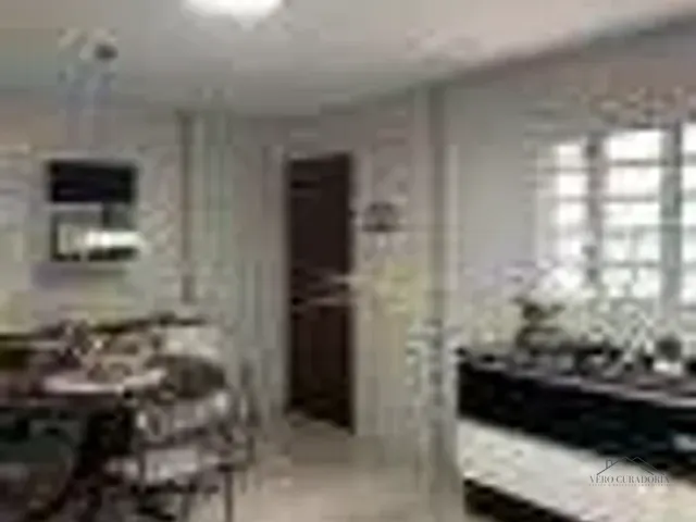 Casa com 301m² 3 quartos e 4 banheiros, à venda, no bairro Cidade Parquelandia em Mogi das Cruzes