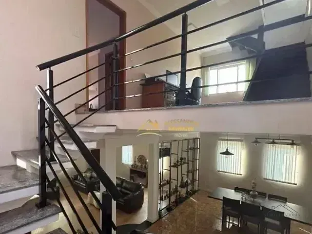 Casa com 301m² 3 quartos e 4 banheiros, à venda, no bairro Cidade Parquelandia em Mogi das Cruzes
