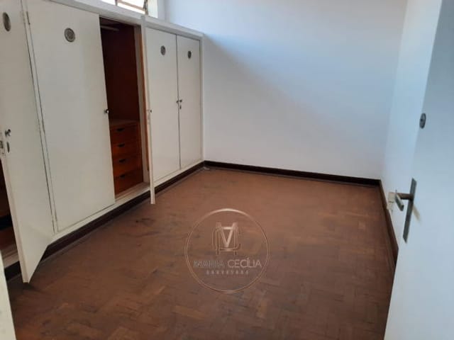 Casa com 324m² 4 quartos e 4 banheiros, à venda, no bairro Centro em Araraquara