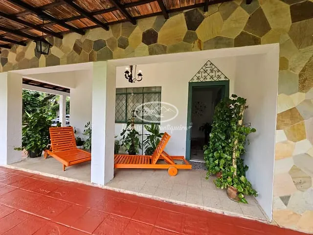 Casa com 7366m² 4 quartos e 2 banheiros, à venda, no bairro Penedo (Penedo) em Itatiaia