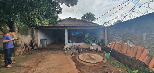Casa com 507m² 3 quartos e 2 banheiros, à venda, no bairro Setor Maysa em Trindade